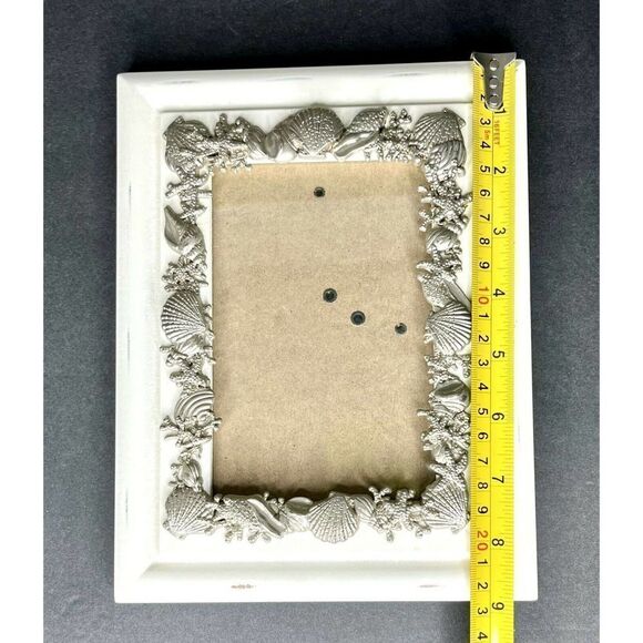 Seashell Pewter Silver Rustic Distressed Wood White Picture Frame 4x6 Photo - Picture 6 of 6